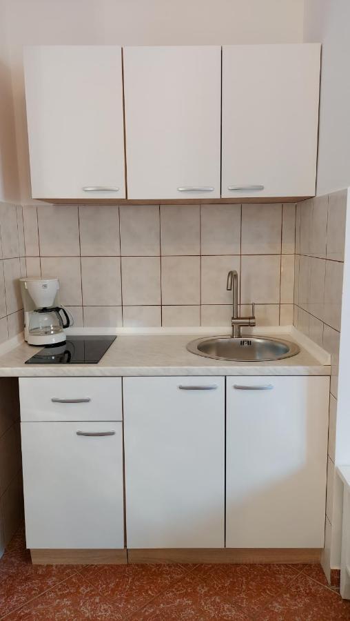 Appartement Soline Ada à Pjescana Uvala Extérieur photo