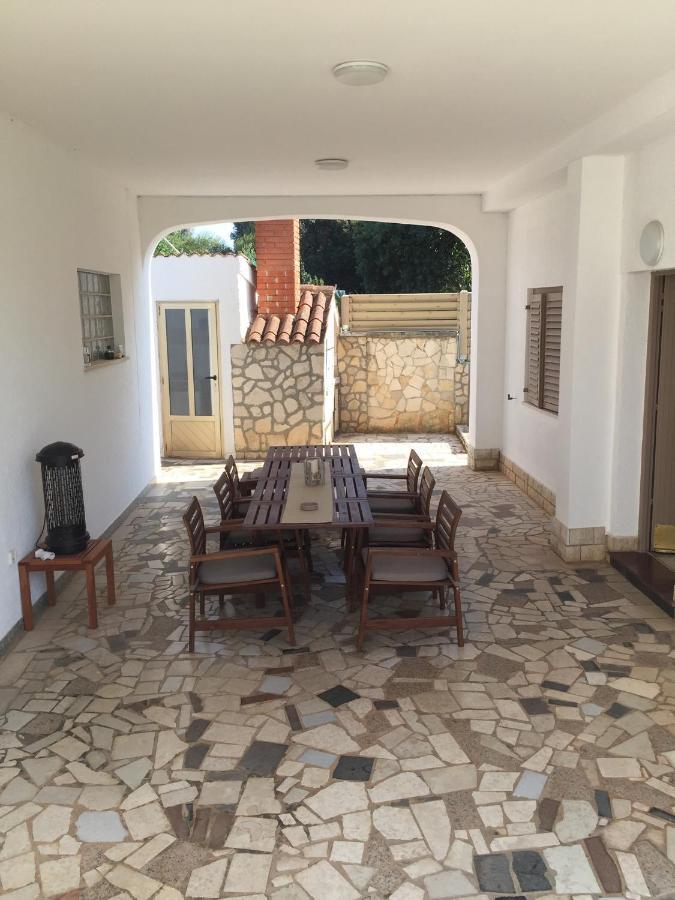 Appartement Soline Ada à Pjescana Uvala Extérieur photo